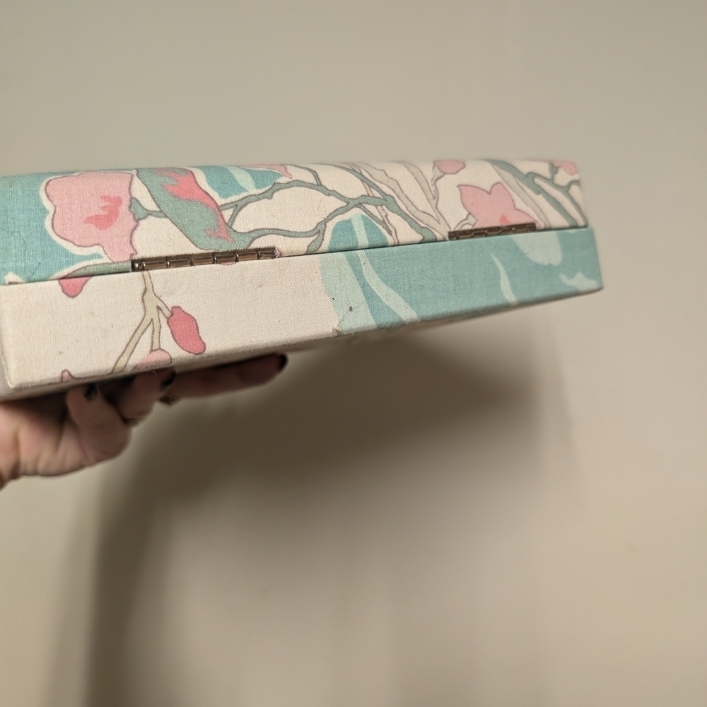 Floral Patterned Jewelry Box - Picture 7 of 13